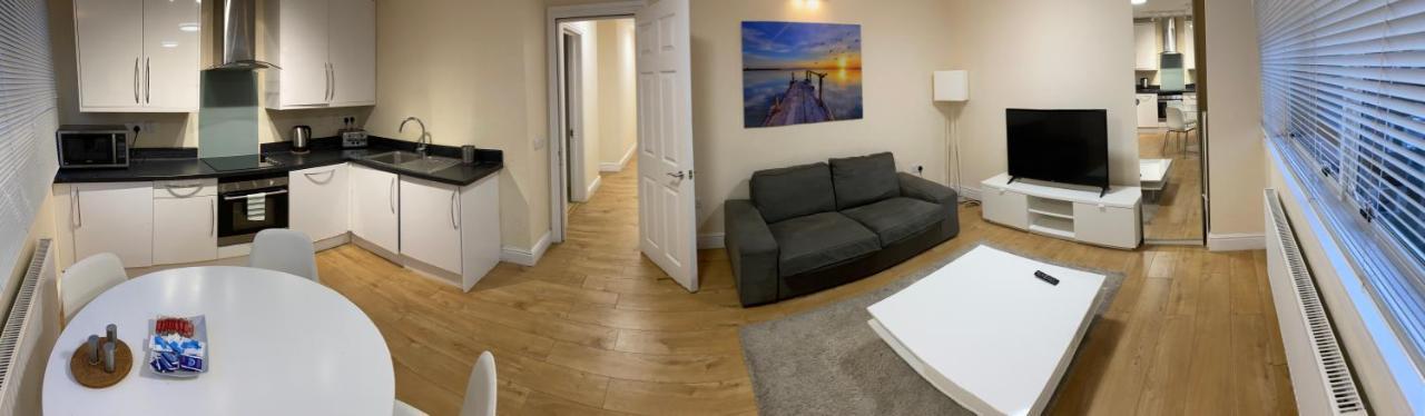 Appartement Westminster House à Slough Extérieur photo