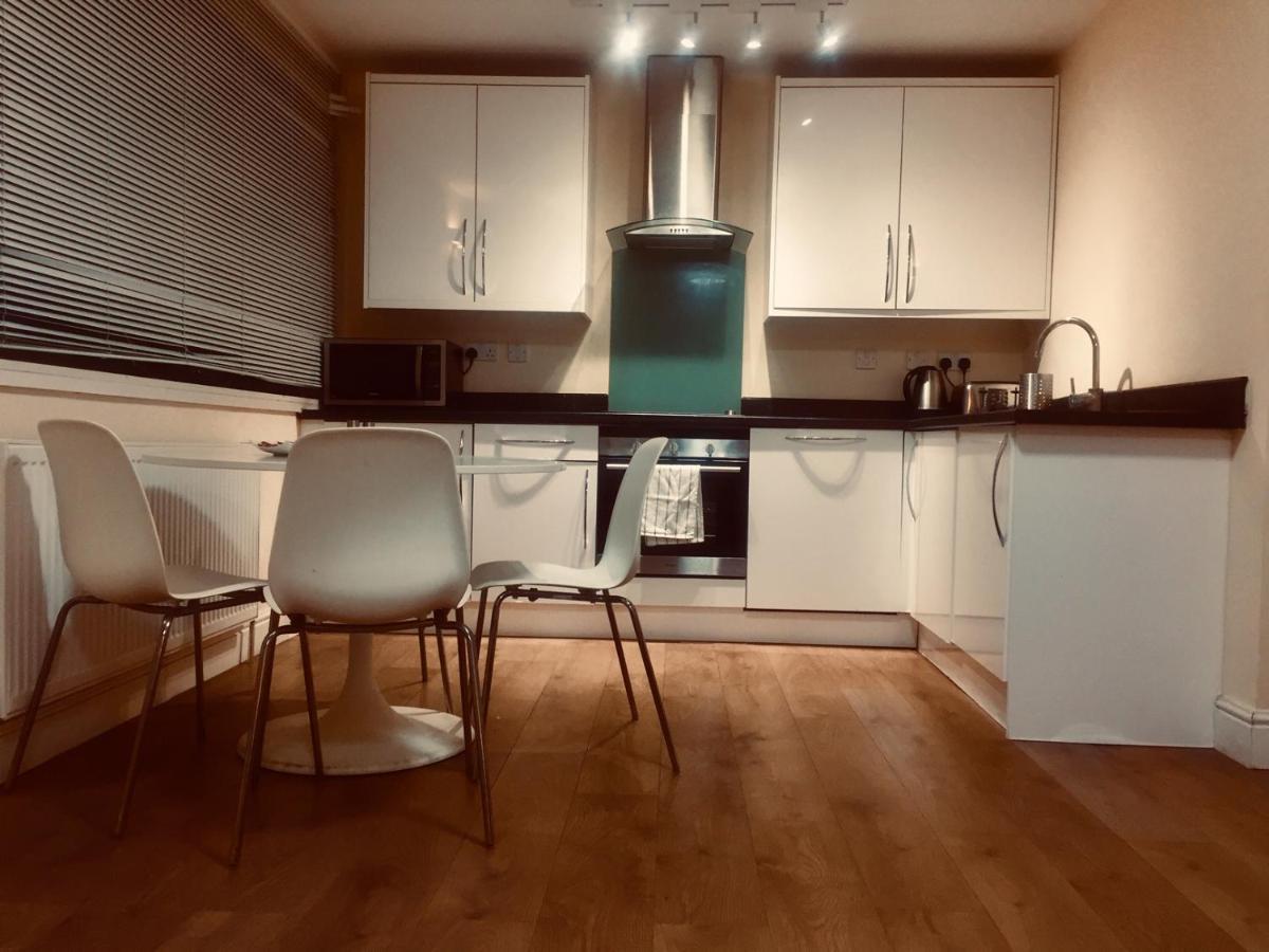 Appartement Westminster House à Slough Extérieur photo