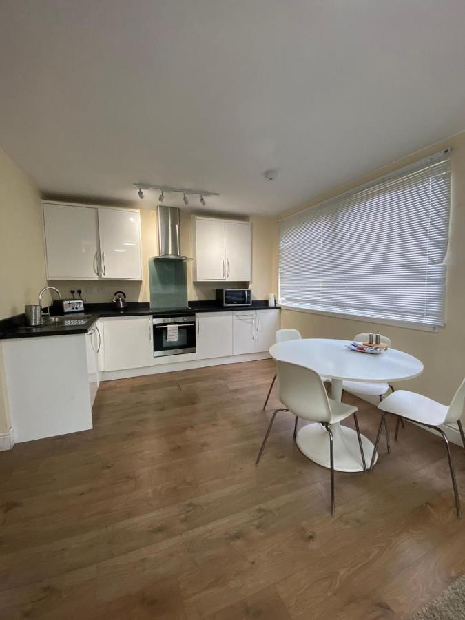 Appartement Westminster House à Slough Extérieur photo
